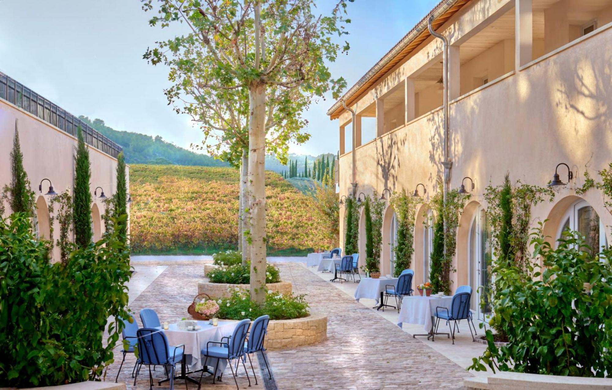 Auberge La Coste Le Puy-Sainte-Réparade Exteriör bild