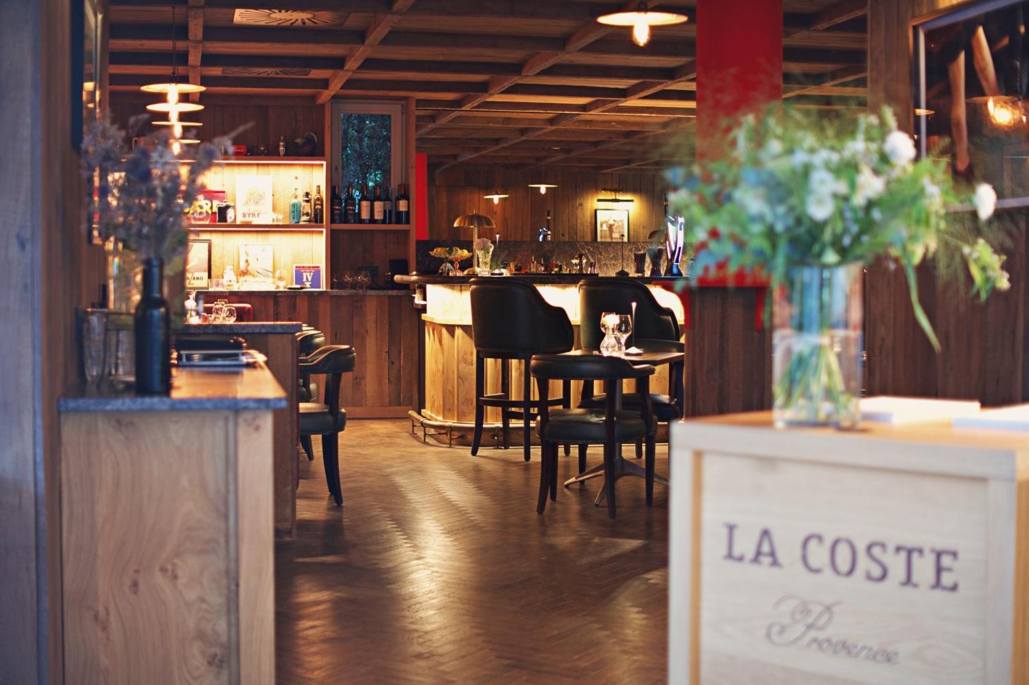 Auberge La Coste Le Puy-Sainte-Réparade Exteriör bild
